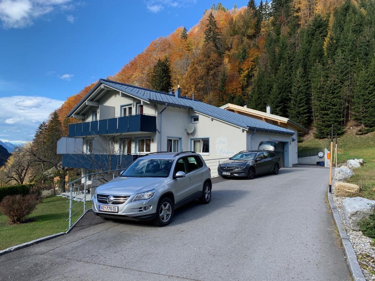 Haus Roecken Apartamento Dalaas Exterior foto